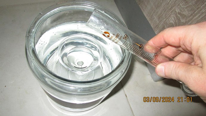 Add HCl to Chlorite in reaction volume (Martini glass)