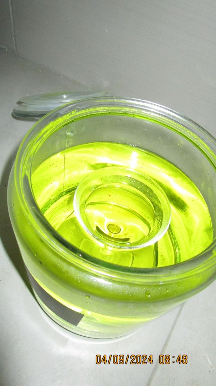 12 reaction time and ClO2 gas is dissolved in H2O