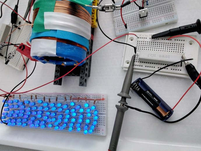 Fig.3  90 LEDs running on one AAA battery 1.56 Volt - 15 parallel rows of 6 LED in series